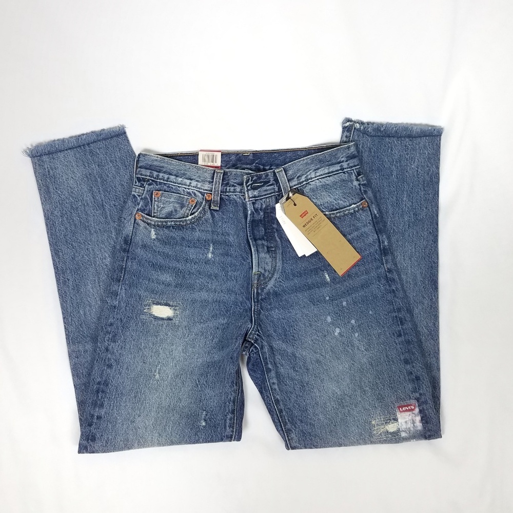 NWT Levi's Wedgie Fit Jeans ONE SIZE 26 LEFT! - Picture 2 of 8